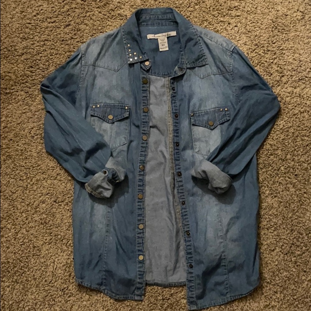 Thin fitted denim shirt jacket